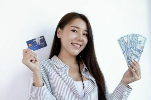 student credit card have several benefits to streamline life.