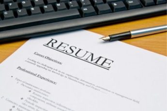 A comprehensive guide on how to write a declaration in a resume