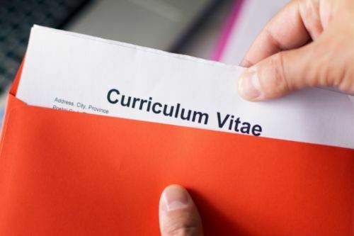 What are the 5 main things your CV should include?